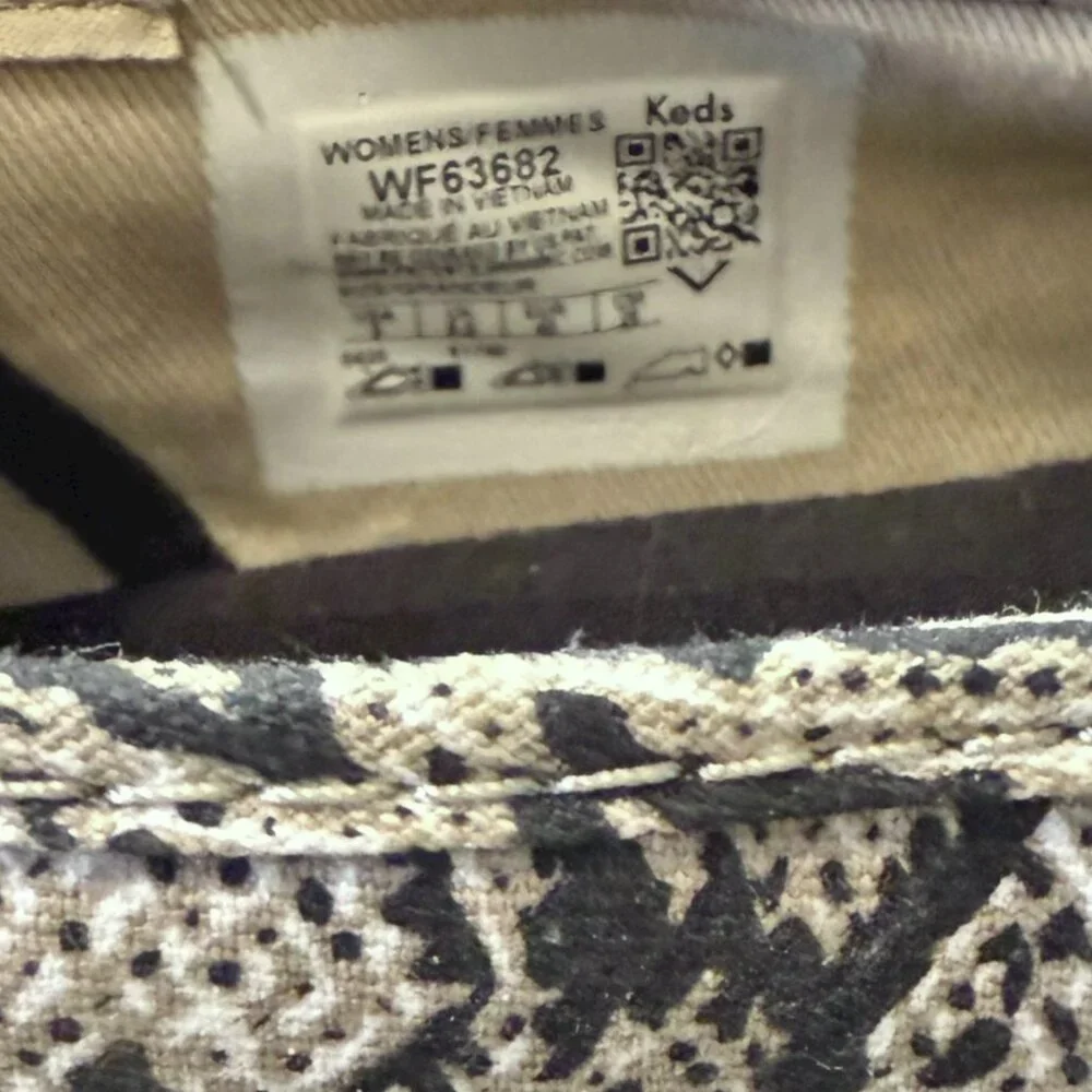 KEDS Snake Print Double Decker Dream Foam Slip On Sneakers Women's size 9